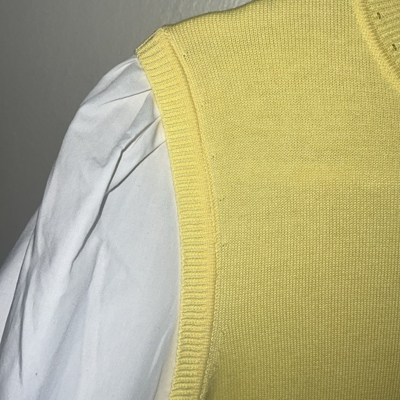 NWT Talbots Women’s Woven Sleeve Pullover in Daisy Yellow with Scalloped Collar - Picture 4 of 8